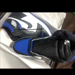 Jordan 1 royal toes